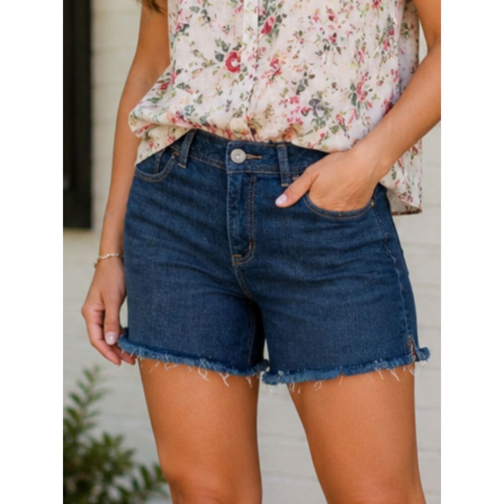 St. John's Bay Sz 8 Women's Dark Wash Mid Rise Stretch Midi Jean Shorts